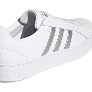 Adidas Neo Streetcheck Sneakers in Cloud White/Silver Size 9&1/2